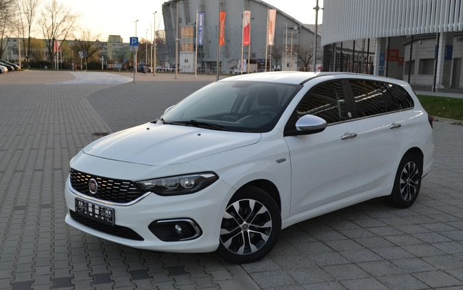 Fiat Tipo cena 54900 przebieg: 106000, rok produkcji 2020 z Płock małe 781